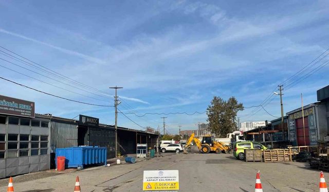 Sanayi Sitesi’nin yollarını yeniliyor