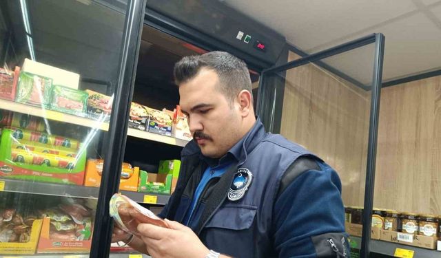 Sandıklı’da zincir marketlere yönelik denetim