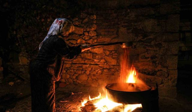 Sonbaharın bereketi: Gördes’te pekmez zamanı
