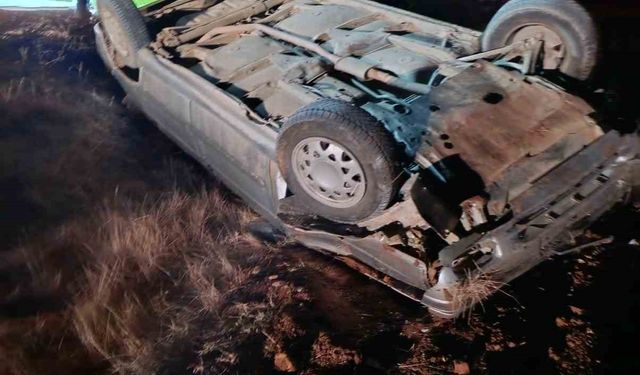 Takla atan otomobilin sürücüsü yaralandı