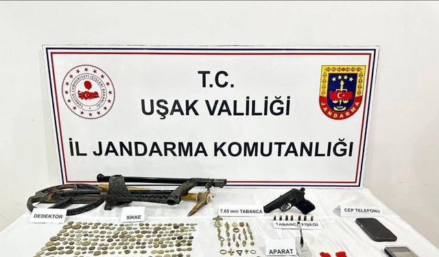 Uşak’ta tarihi eser operasyonu: Çok sayıda parça ele geçirildi