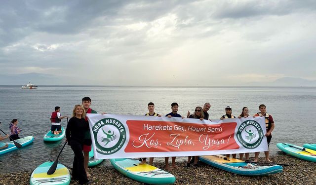 Yüzme havuzunda denge zamanı: Öğrencilerden başarı