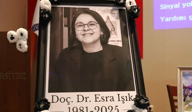 Akademi Dünyasında İz Bırakan İsim: Esra Işık Anıldı
