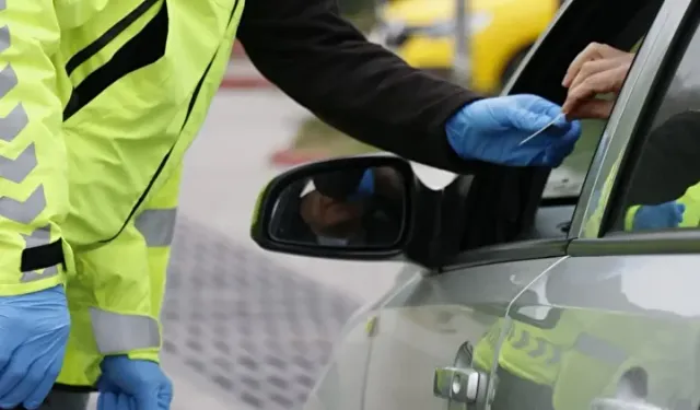 Kütahyalılar Dikkat! Yeni Trafik Cezaları Yolda, Telefonla Konuşan Yandı!