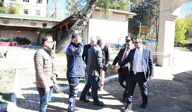 Emet'te çifte bayram: Yeşil Kaplıcalar hizmete açıldı