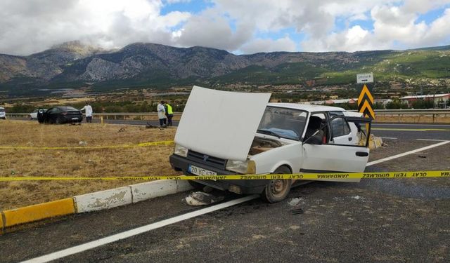 Kavşakta çarpışma can aldı