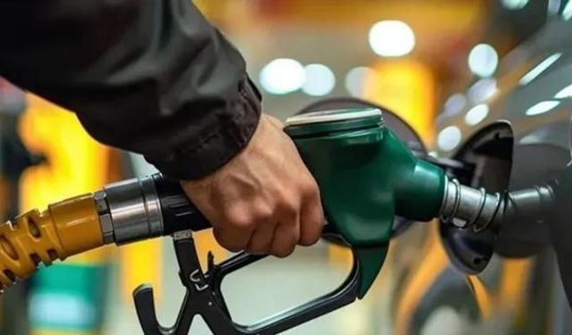Motorine 6,62 TL zam geldi: Kütahya’da litre fiyatı 98 TL’ye dayandı