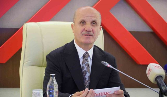 Üniversiteyi 3 Yılda Bitirme Dönemi Başlıyor: YÖK’ten Öğrencilere Hızlandırılmış Eğitim Fırsatı