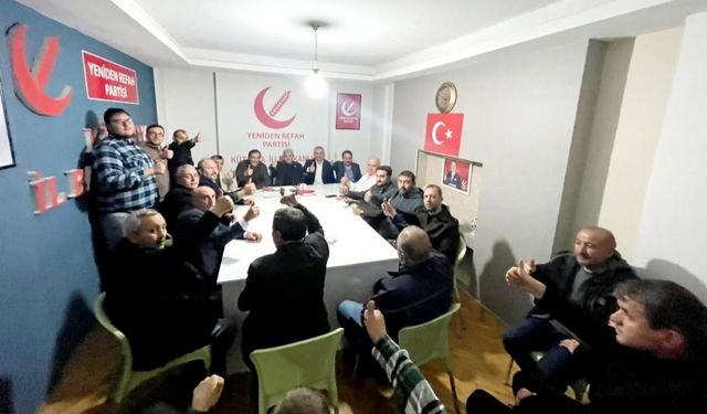 Murat Tuncay’dan AK Parti’ye Uyarı: “Kütahyalılar’ı Manevi Değerlerinden Vazgeçecekmiş Gibi Göstermeyin”