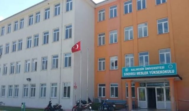 Depremden Etkilenen Sındırgı Öğrencilerine Balıkesir Desteği