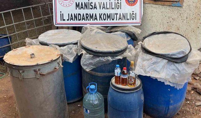 Jandarmadan operasyon: 82 litre sahte içki ele geçirildi