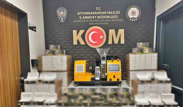 Polis sigara doldurma makinesi ele geçirdi