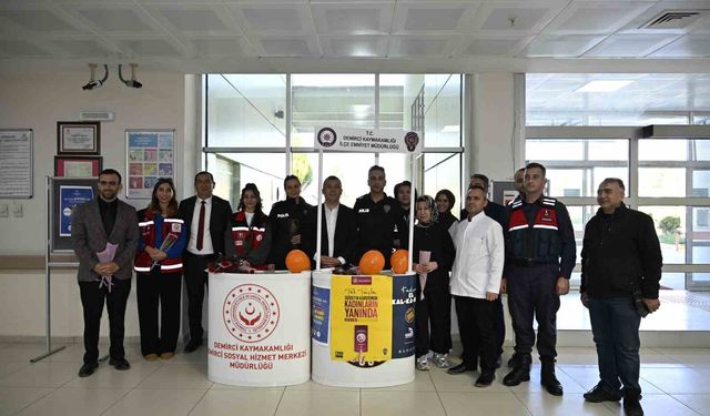 Şiddete karşı birlik mesajı: Demirci’de etkinlik yapıldı