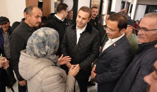 Belediye Başkanı Akın'dan deprem bölgesine moral ziyareti