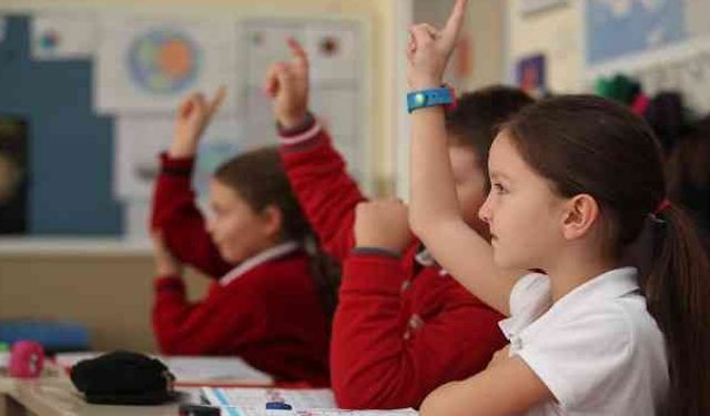 Okulların 9 günlük tatil tarihi belli oldu