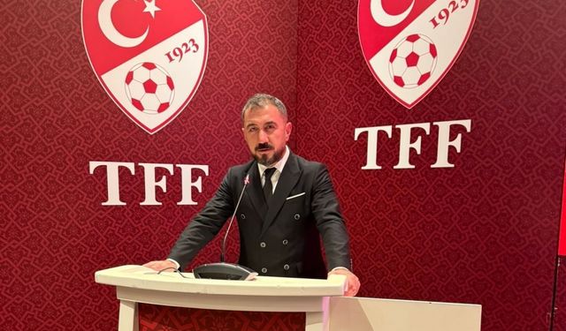 Kütahyaspor'da Başkan Altınkaya, liglerin ertelenmesi sonrası çalışmalarını sürdürüyor