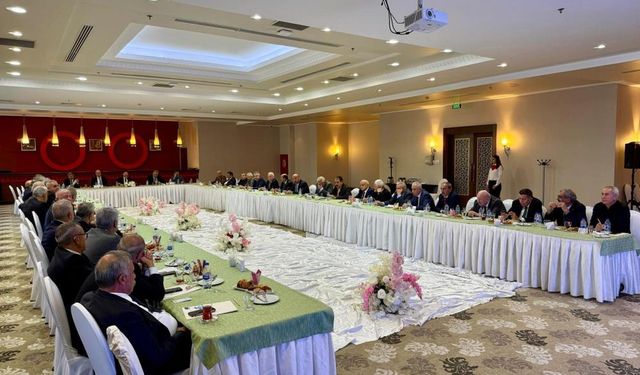 Kütahyalı esnaflar, TŞOF toplantısına katıldı