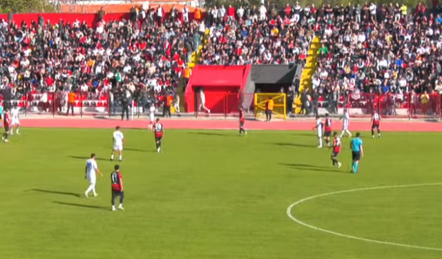 Kütahyaspor Uşak’ta Fırtına Gibi: İlk Yarıda 3-0!