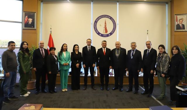 Kütahya ve Özbekistan Arasında Sanat Bağı Güçleniyor