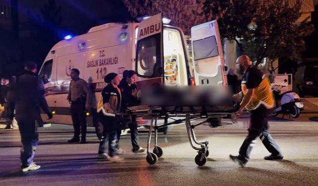 Otomobil, yola çıkan motosikletle çarpıştı: 1 yaralı