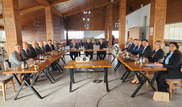 Kütahya’da Eğitimde Yeni Dönem: Tavşanlı’da Kritik Toplantı!