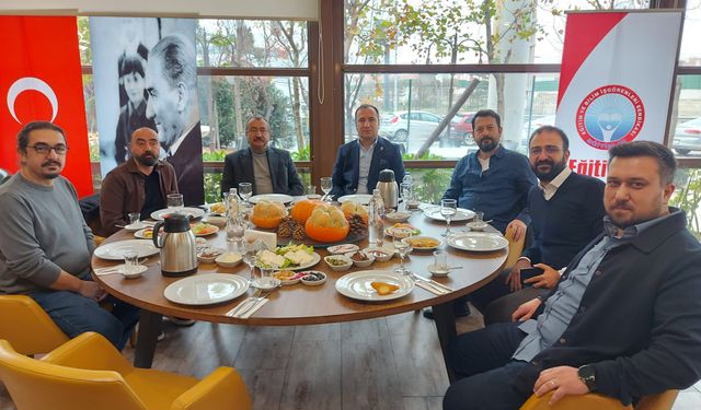 Eğitim İş, yoğun katılımla toplantısını gerçekleştirdi