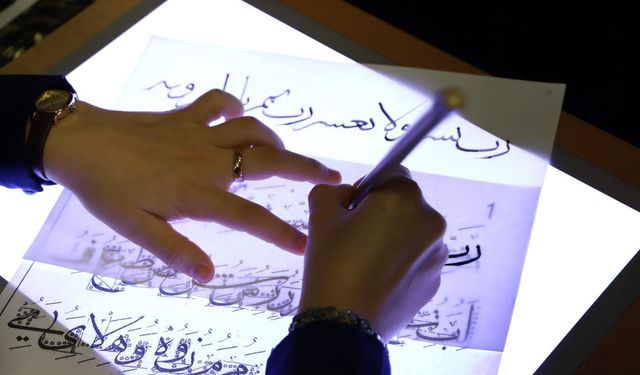 DPÜ’de Sanat Konuştu: Geleneksel Eserler Büyük İlgi Gördü