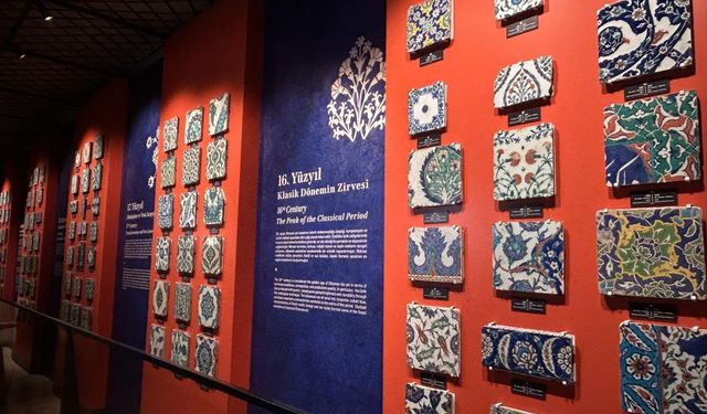 Topkapı Sarayı’nda Kütahya Damgası: Çiniler Sarayda Göz Kamaştırıyor