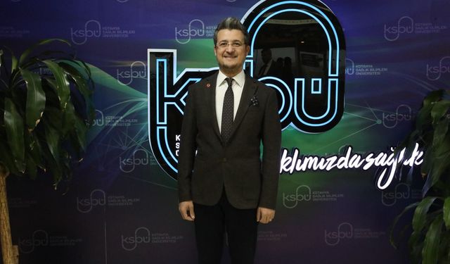 Kütahya Sağlık Bilimleri Üniversitesi’nden tıpta dev adım: yamasız cerrahi dünyaya açıldı