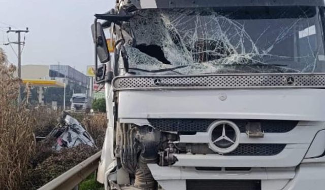 Karavan kazası: kadın sürücü hastaneye kaldırıldı