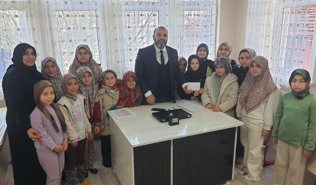 Kütahya’da Kur’an Kursu Öğrencilerinden Filistin’e Destek