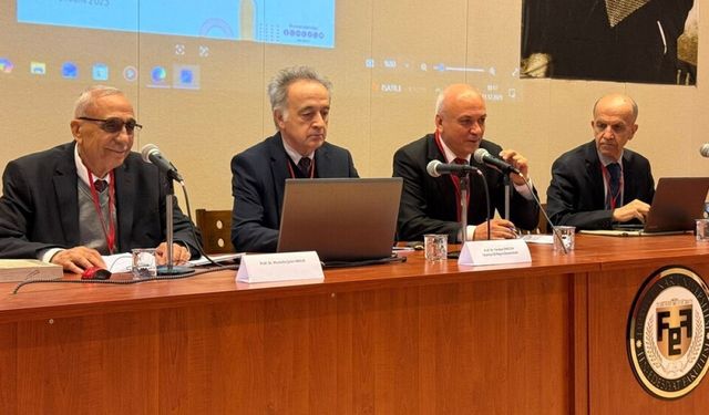 Kütahya’da Tarihe Işık Tutan Sempozyum