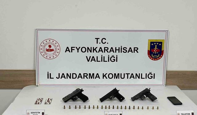 Polisten Operasyon: Uyuşturucu ve Tabanca Ele Geçirildi