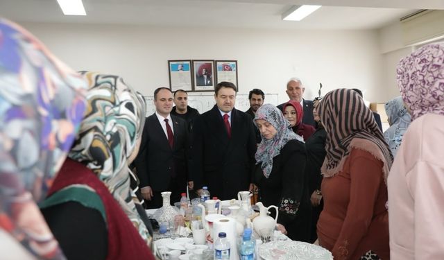 Vali Işın, Kursiyerlerin Çalışmalarını Yerinde İnceledi