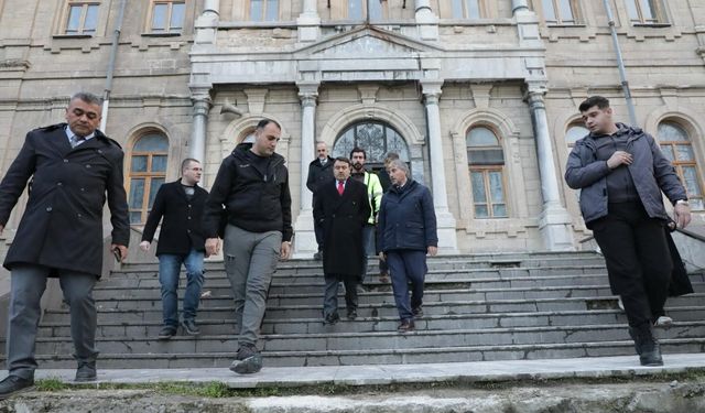 Vali Musa Işın, Kütahya Lisesi'nde restorasyon çalışmalarını inceledi