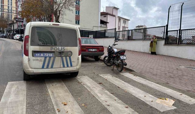 Yaya Geçidinde Kaza: Motosiklet Arkadan Vurdu