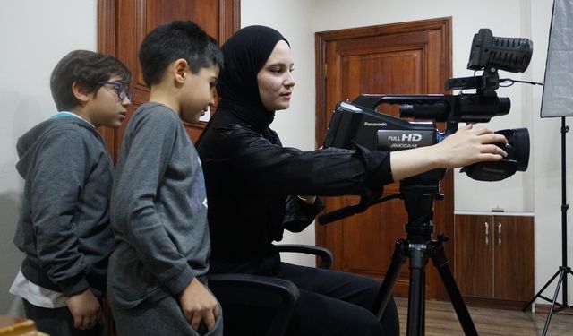 Stüdyoda Heyecan Dorukta: Çocuklar İlk Canlı Yayın Deneyimlerini Yaşadı