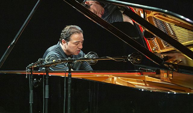 Piyanist Fazıl Say, yarın Kütahya'da sahne alacak