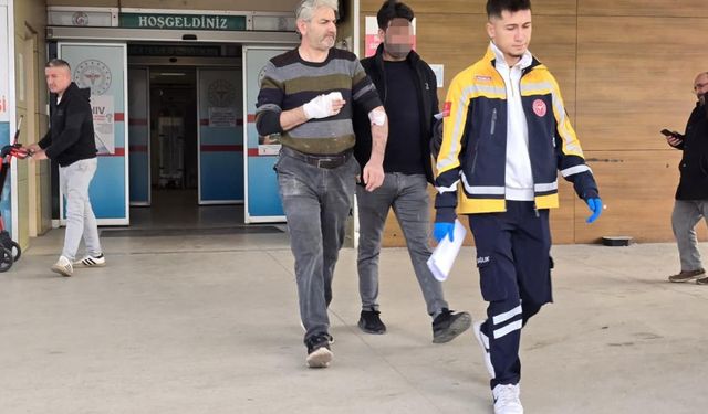 Fabrika işçisi elini testereye kaptırdı