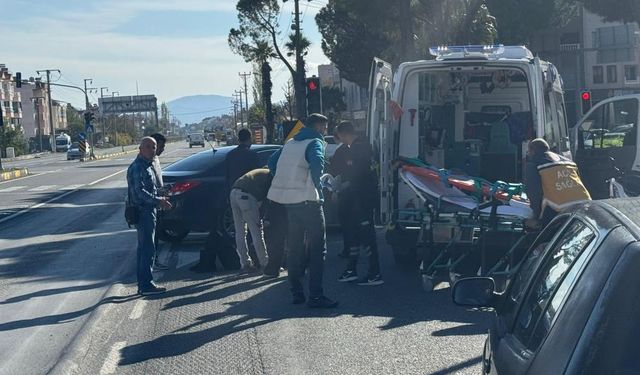 Motosiklet yola devrildi