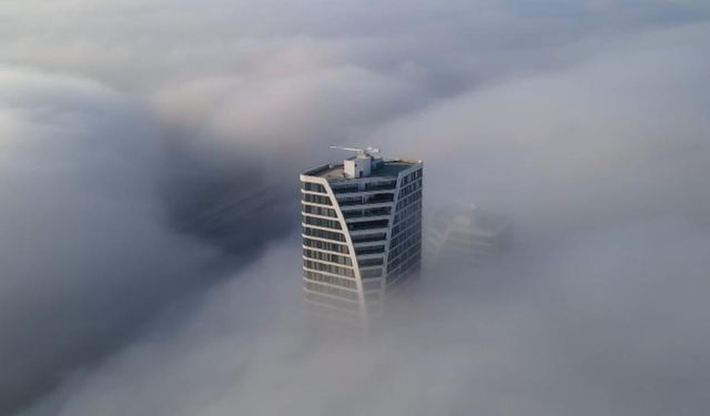 Yoğun sis kenti esir aldı