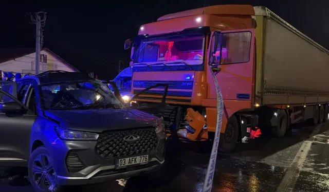 Afyon’da Feci Kaza: Tır Otomobile Çarptı, 1 Ölü