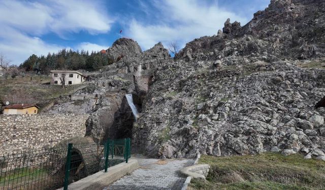 Kütahya’da sır dolu ölüm: 15 yaşındaki Tuba’nın ölümü araştırılıyor