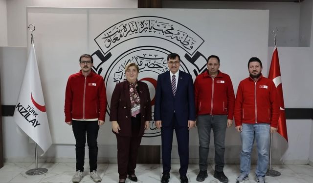 Başkan Kahveci, Kütahya Türk Kızılay İl Merkezi’ni Ziyaret Etti