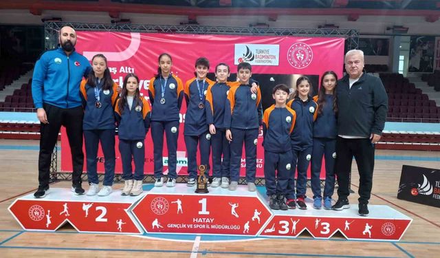 Şampiyonada Parlayan Yıldızlar: Osmangazili Badmintoncular