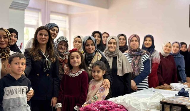 Söğüt’te Yoğun Program: Vali Sözer’in Eşi Temaslarda Bulundu