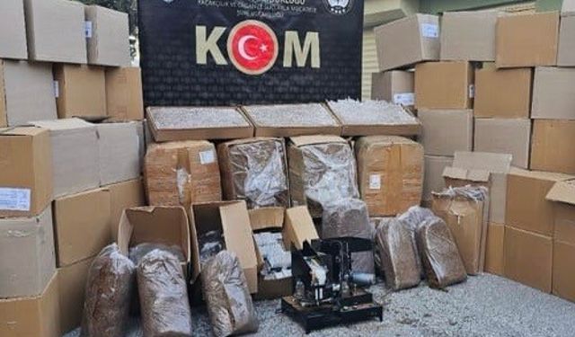 Uşak'ta kaçak tütün ve makaron operasyonu