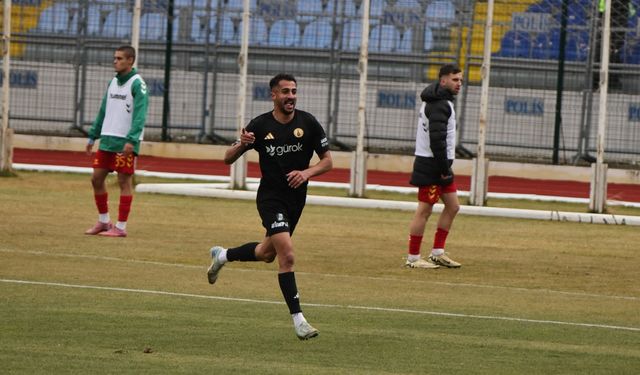 Kütahyaspor'da Ahmet Teker performansıyla dikkat çekiyor