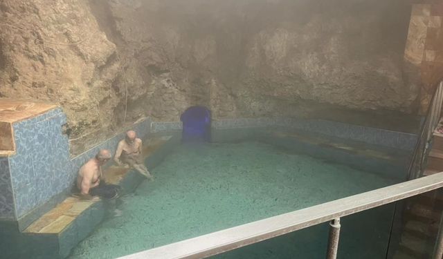 Kütahya'nın şifalı kaplıcaları 180 km öteden misafirleri ağırlıyor