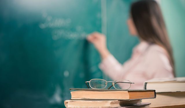 Öğretmenler İçin Yeni Dönem: 12 Yılını Dolduran Gidiyor